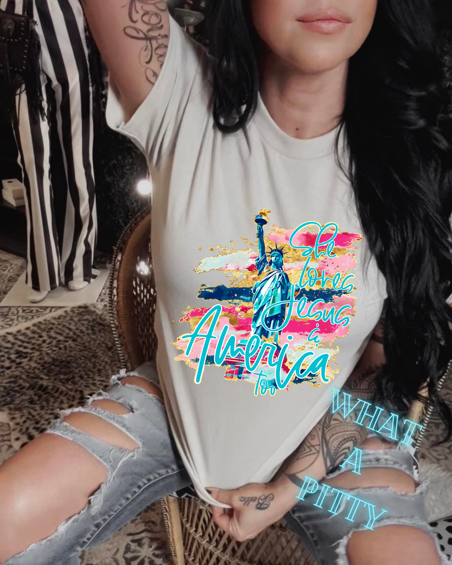 She loves Jesus & America tee