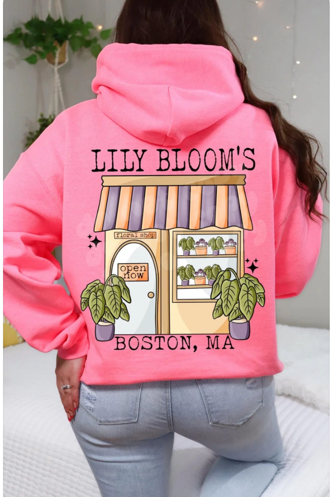 Lily Blooms tee