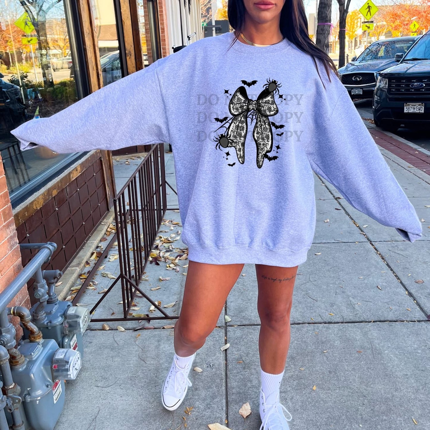 Spiderweb Lace Bow tee