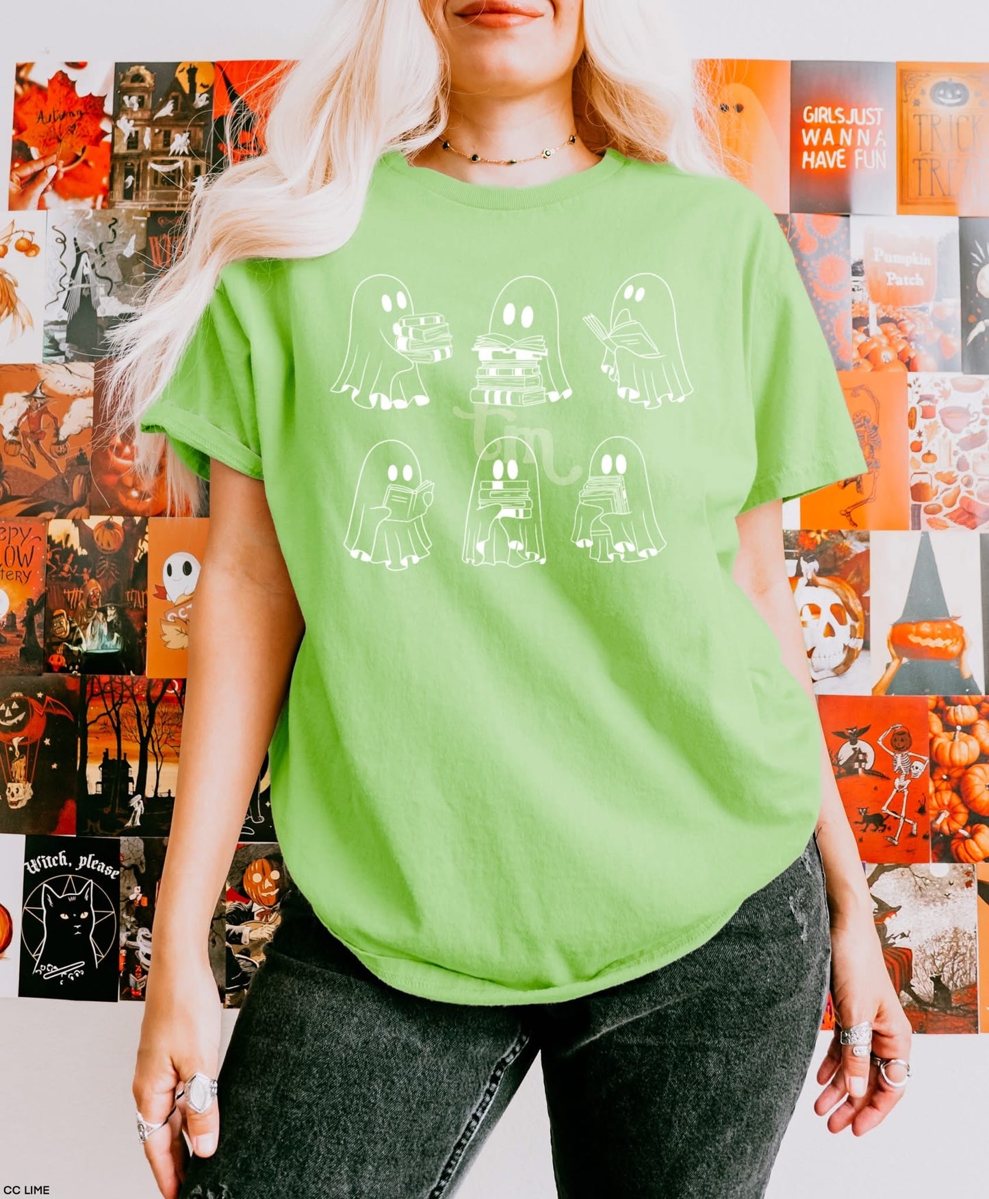 Reading Ghosts tee