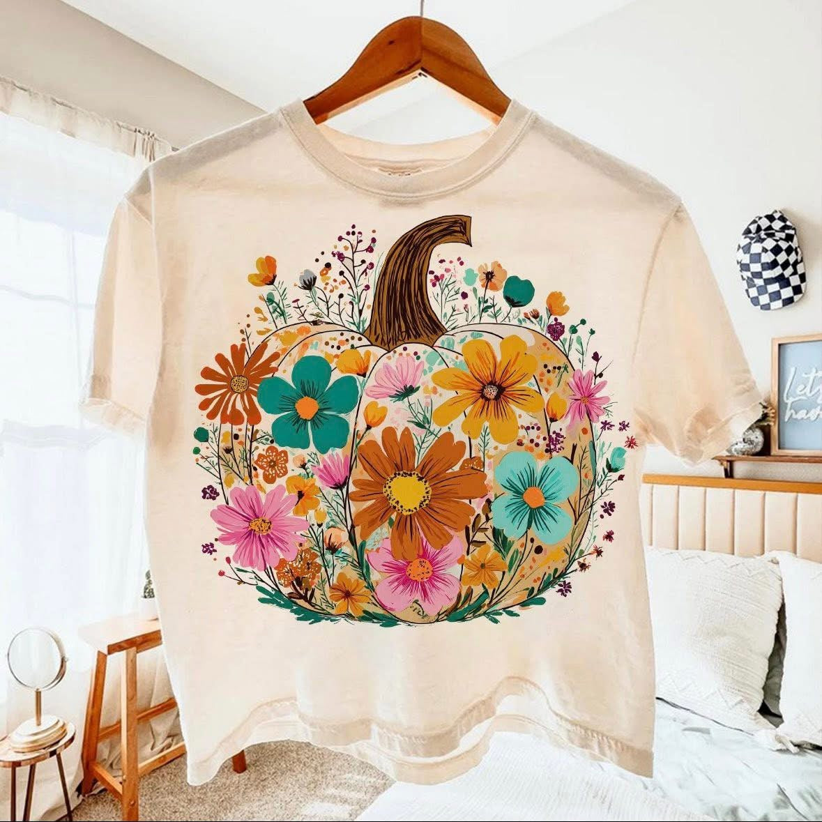 Floral Pumpkin tee