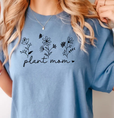 Plant Mom tee
