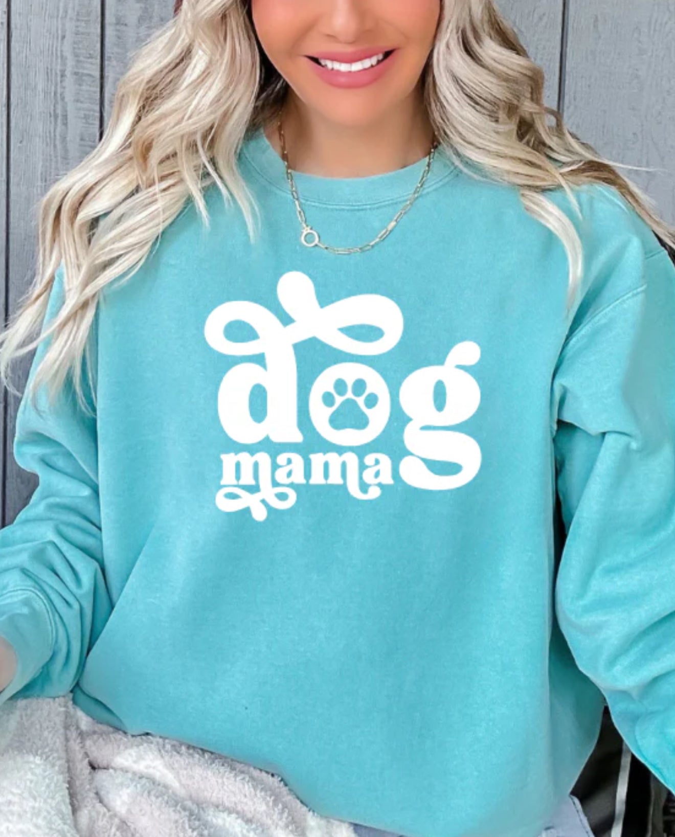 dog mama tee (white print)