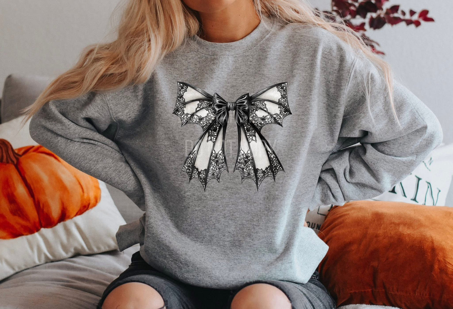 Lacey Bat Bow tee