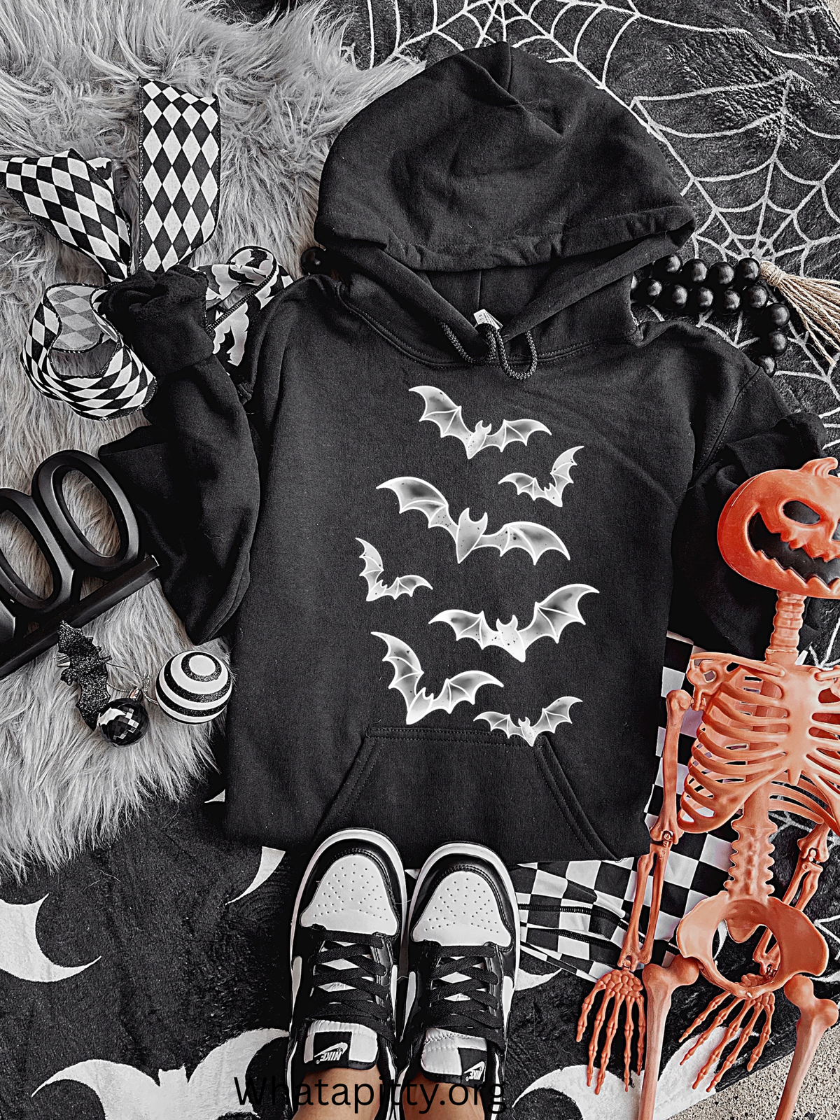 Flying Bats tee (white Ink)