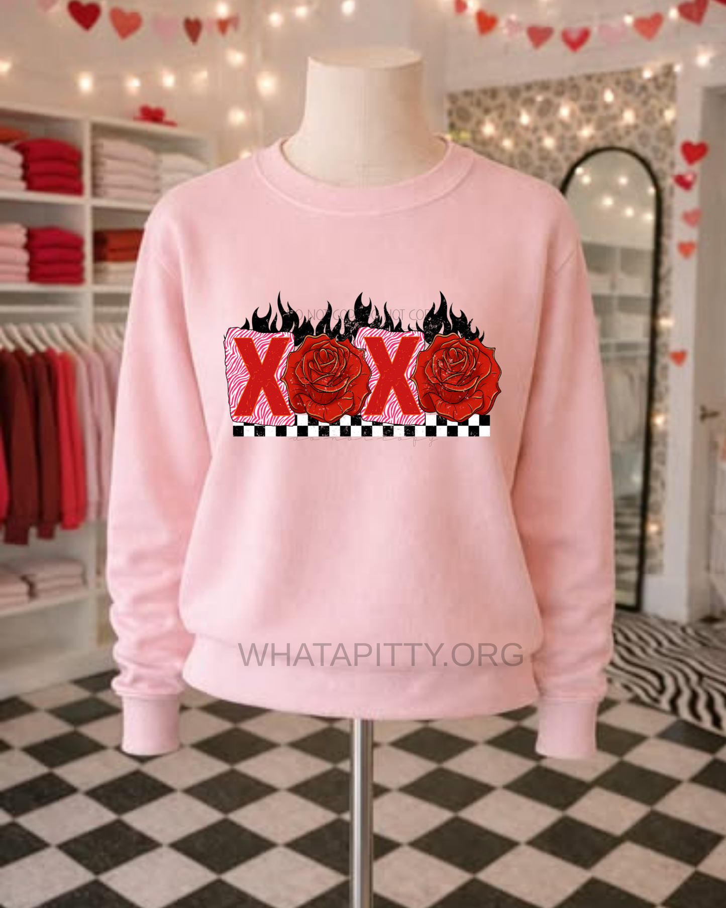 XOXO red roses tee
