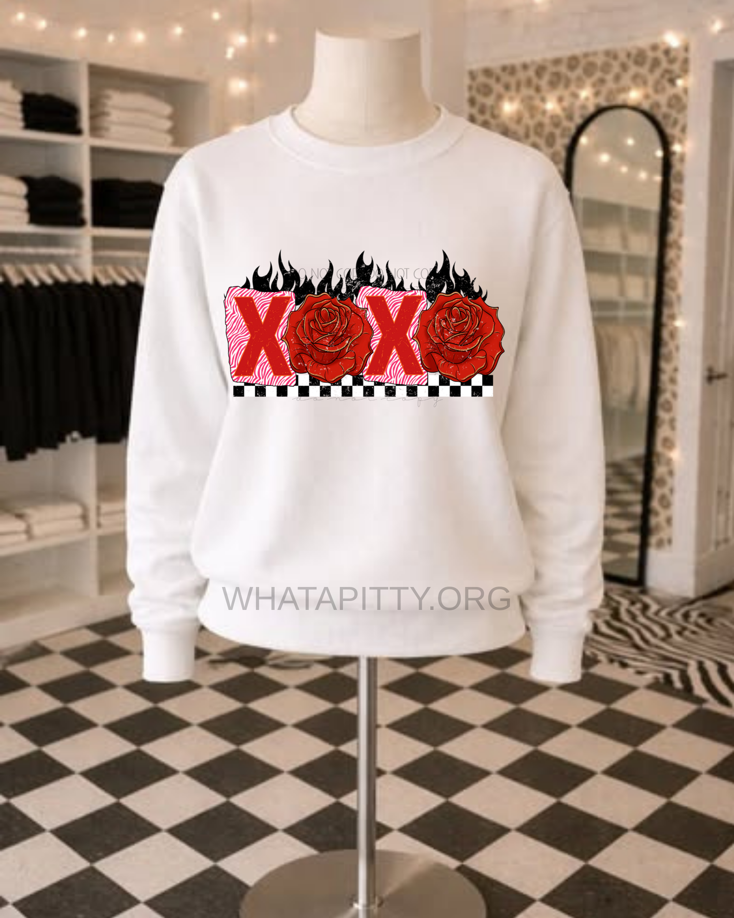 XOXO red roses tee