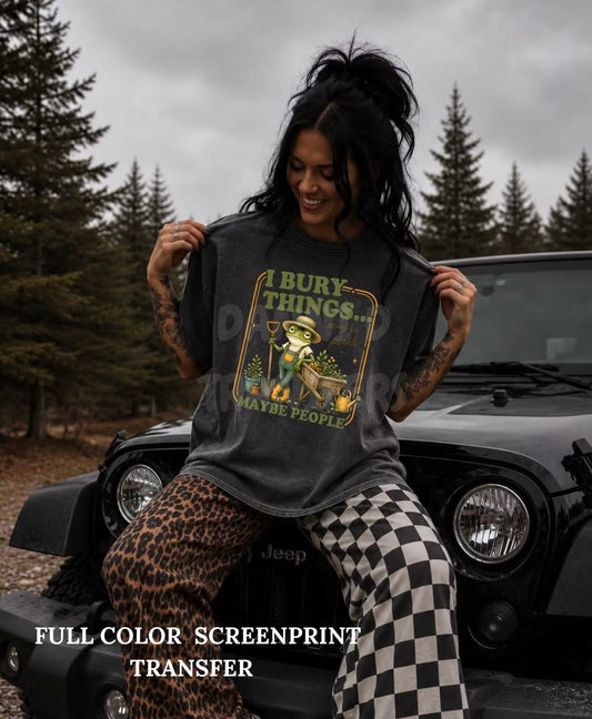 I bury things tee