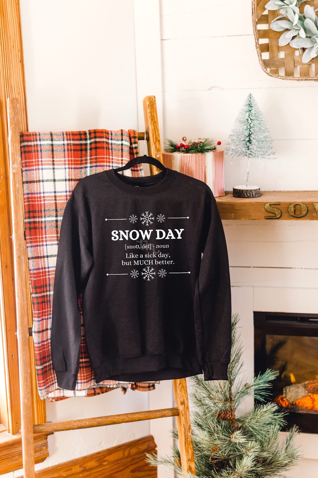 Snow Day tee