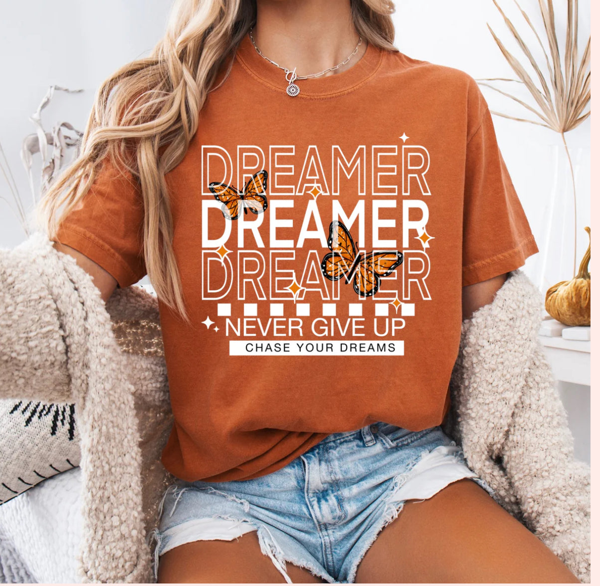 Dreamer tee (White Ink)