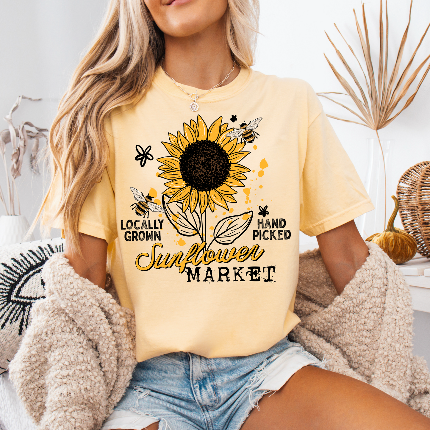 Sunflower Market tee