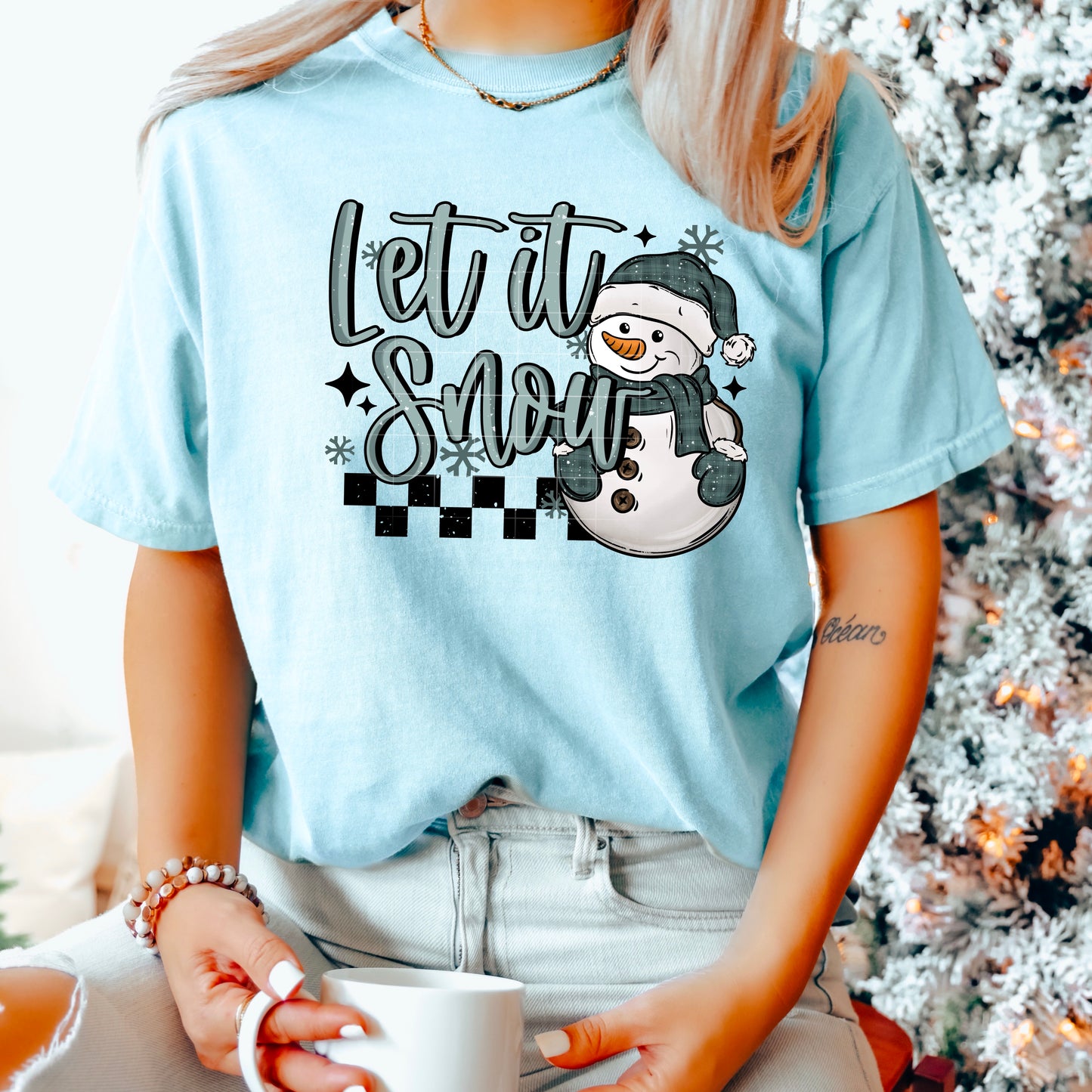 Let is Snow tee