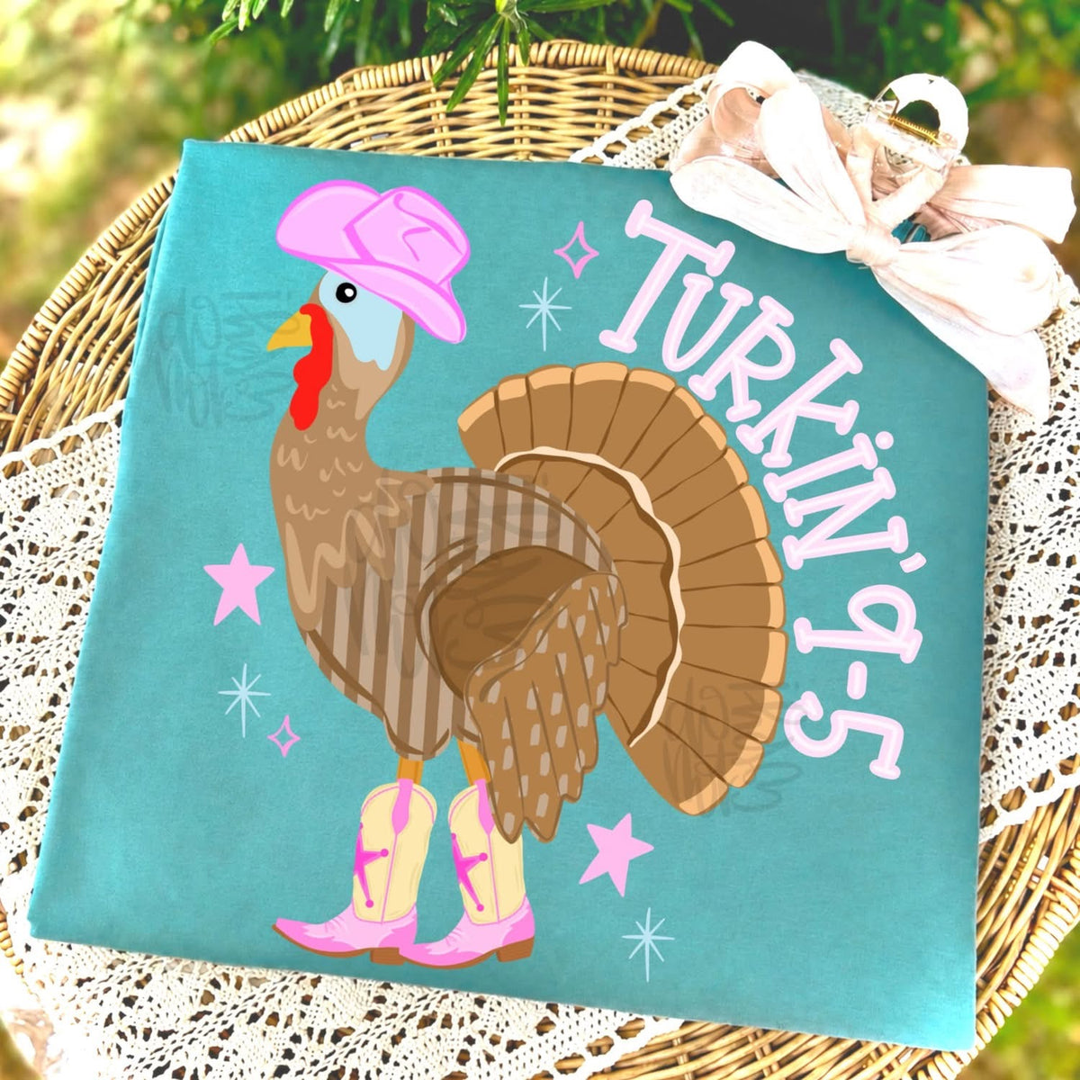Turkin' 9-5 tee
