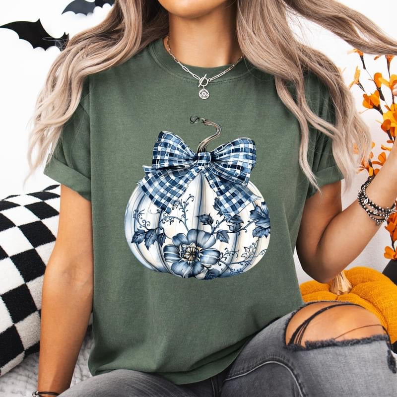 Blue Floral Pumpkin tee